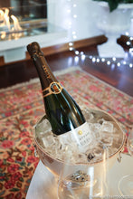 Carica l&#39;immagine nel visualizzatore di Gallery, &quot;L&#39;APERITIVO&quot; Premium Selection BOX Champagne in collaborazione con Moon Import
